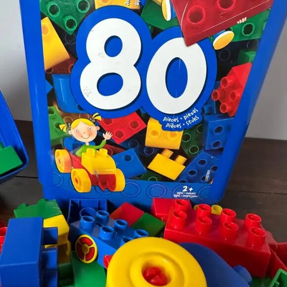 Tub of Mega Bloks First Builders 80-piece building blocks - Picture 2 of 5